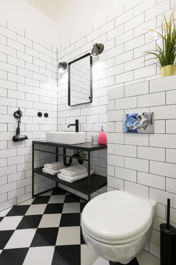 Discover Krakow Apartments - 3 Rakowicka St - Amazing Loft Near Main Station - Netflix Exteriör bild